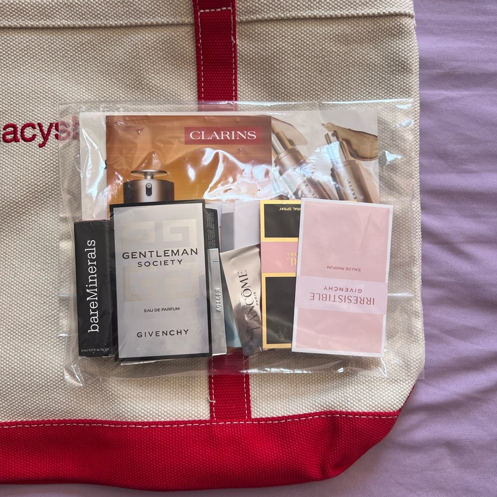 Macy's Beauty tote bag + beauty samples - Picture 5 of 5